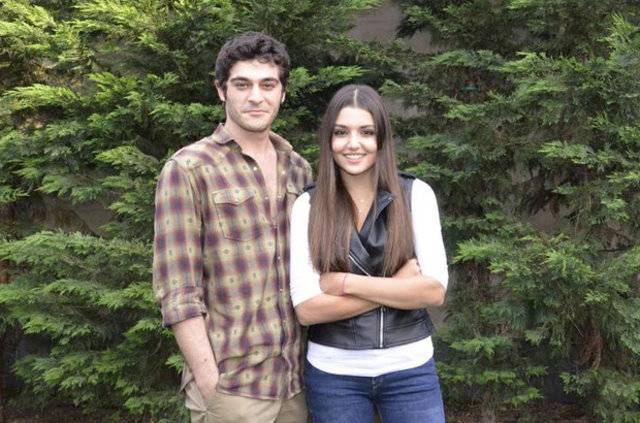 Hande Ercel Lifestyle Wiki Net Worth Income Salary House