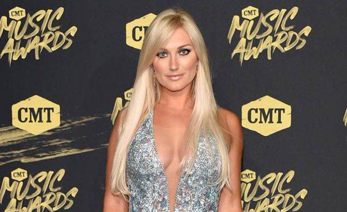 hierarki album ønskelig Brooke Hogan Lifestyle, Wiki, Net Worth, Income, Salary, House, Cars,  Favorites, Affairs, Awards, Family, Facts & Biography - Topplanetinfo.com |  Entertainment, Technology, Health, Business & More