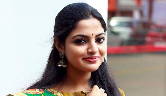 Nikhila Vimal Lifestyle, Wiki, Net Worth, Income, Salary, House, Cars ...