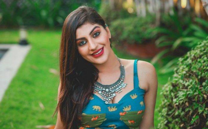 Yashika Aannand Lifestyle Wiki Net Worth Income Salary