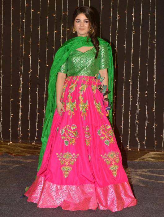 Zaira Wasim Lifestyle Wiki Net Worth Income Salary House