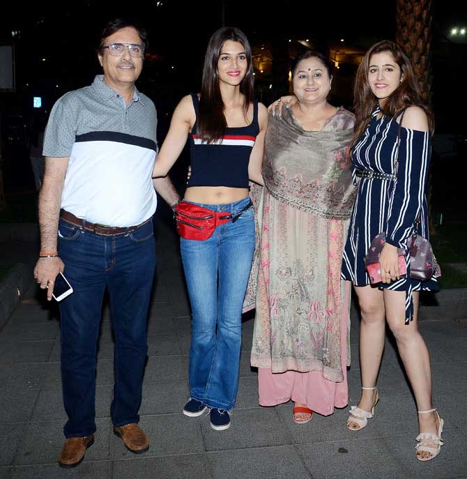 Kriti Sanon Lifestyle Wiki Net Worth Income Salary House