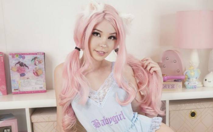 Kitty belle delphine