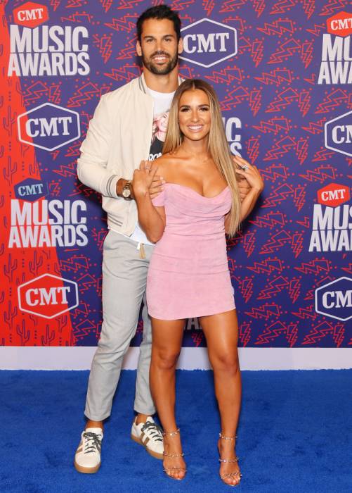 Jessie James Decker Lifestyle Wiki Net Worth Income