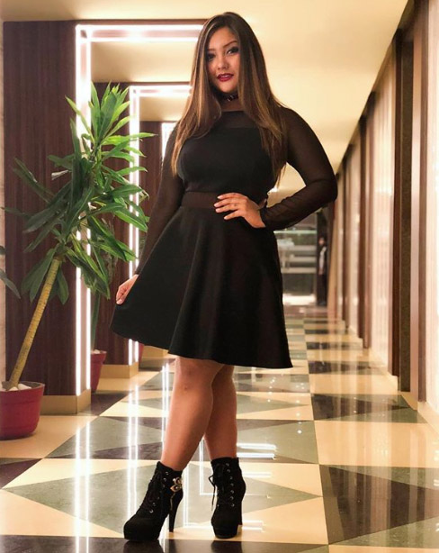 Aashika Bhatia (TikTok Star) Lifestyle, Height, Wiki, Net Worth, Income,  Salary, Cars, Favorites, Affairs, Awards, Family, Facts & Biography -   | Entertainment, Technology, Health, Business & More