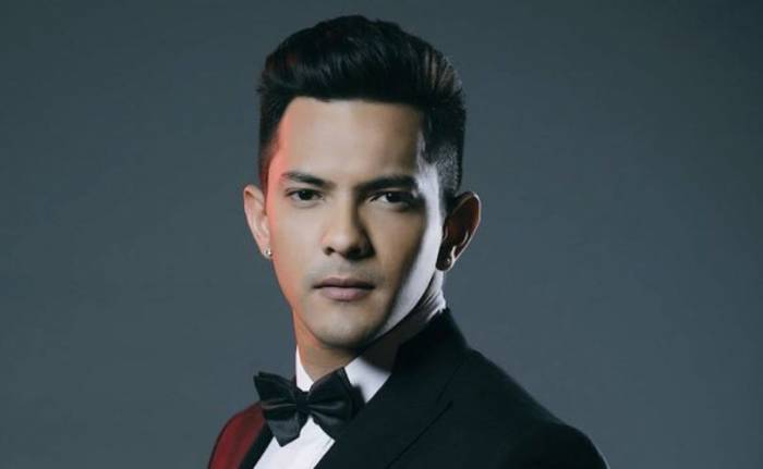 Aditya Narayan Lifestyle Height Wiki Net Worth Income