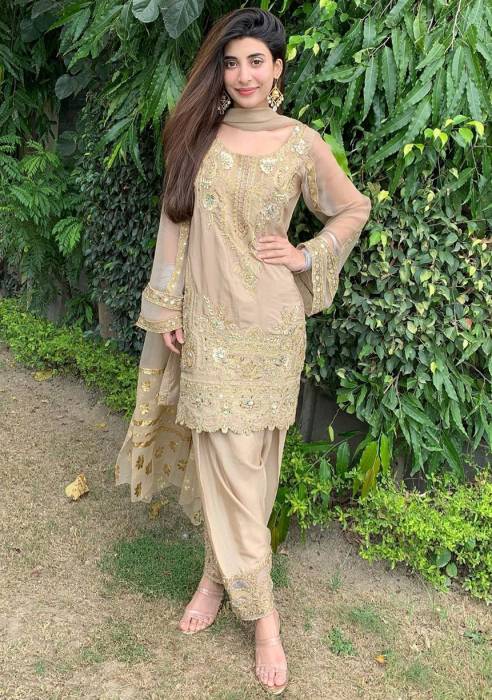 Urwa Hocane Lifestyle Height Wiki Net Worth Income