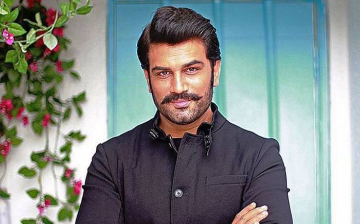 Sharad Kelkar Lifestyle Age Height Weight Family Wiki