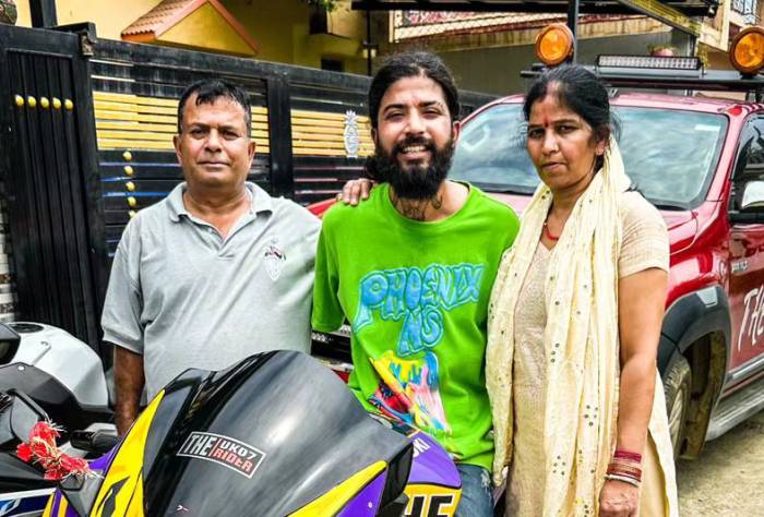 Anurag Dobhal Parents