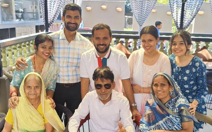 Rj Kartik Family