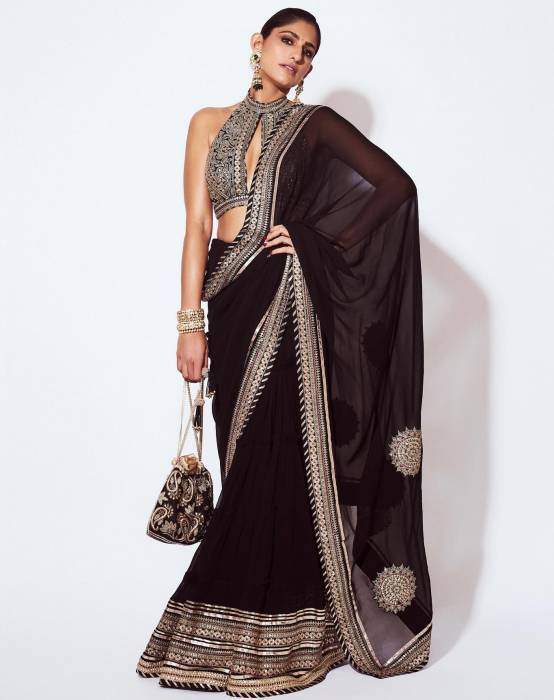 Kubbra Sait Looks